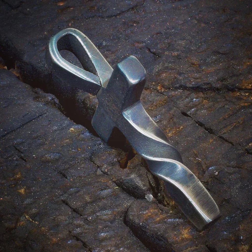 Avtoit | Handcrafted - Cross Necklace