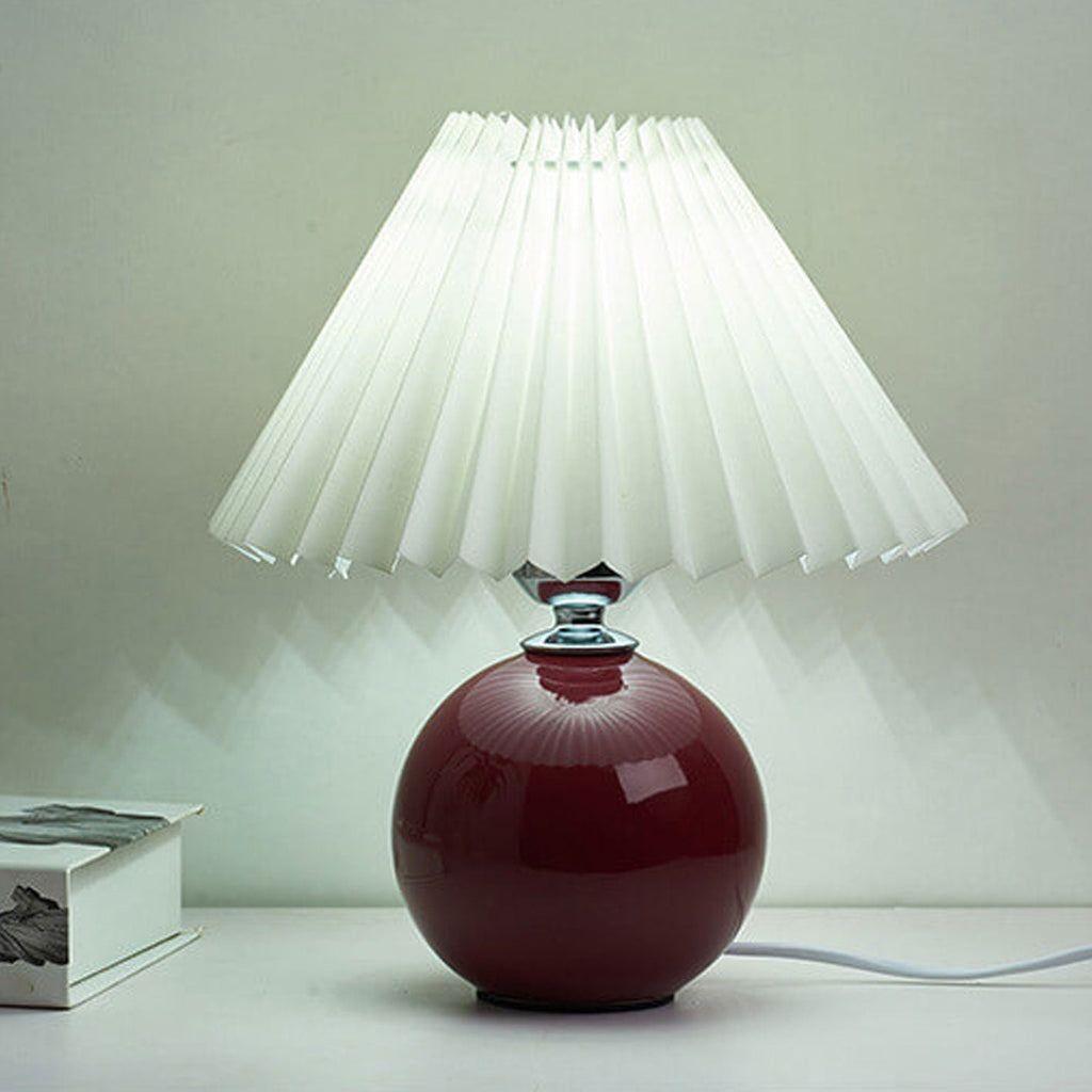 Avtoit | Nordic minimalist 1-light table lamp made of ceramic with pleats