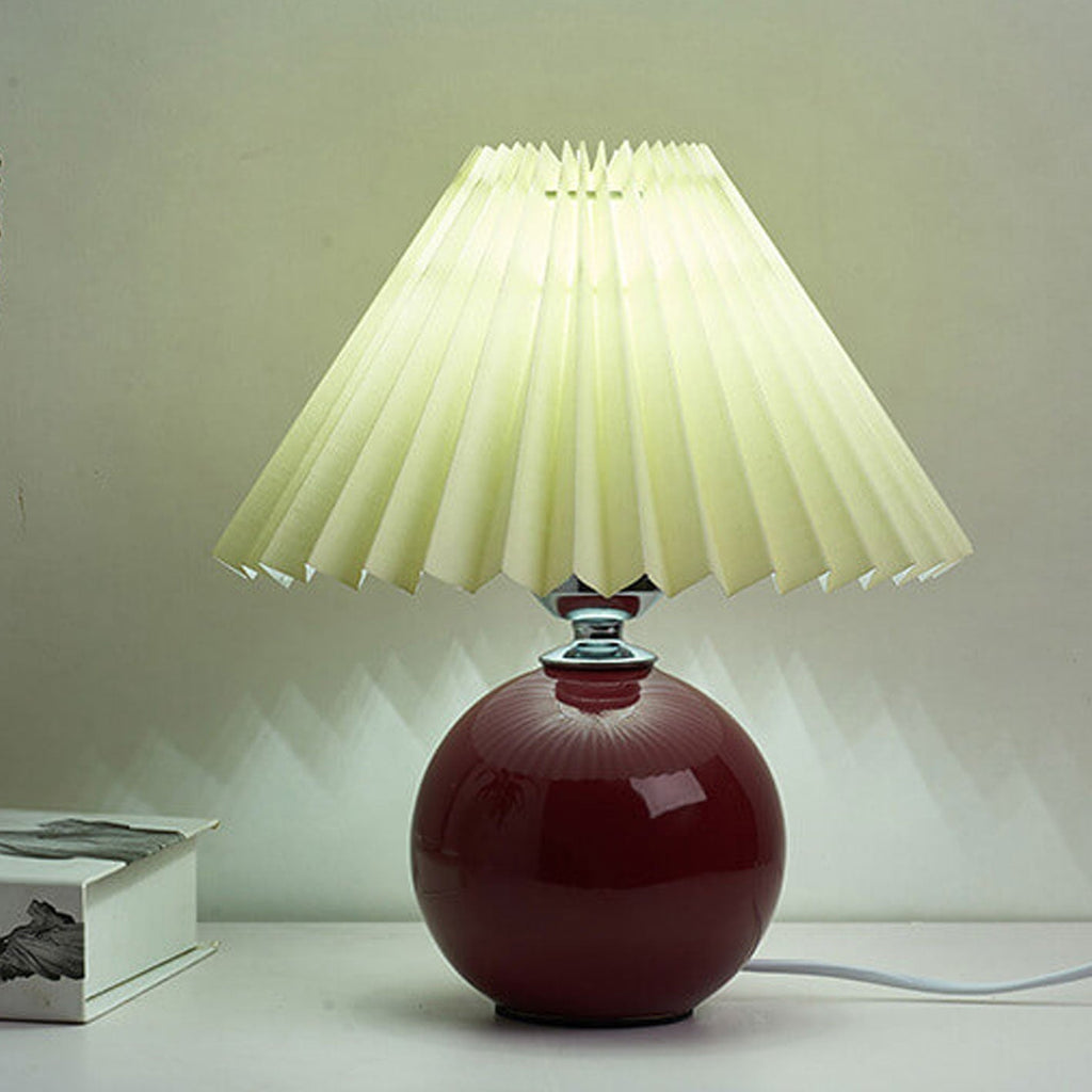 Avtoit | Nordic minimalist 1-light table lamp made of ceramic with pleats