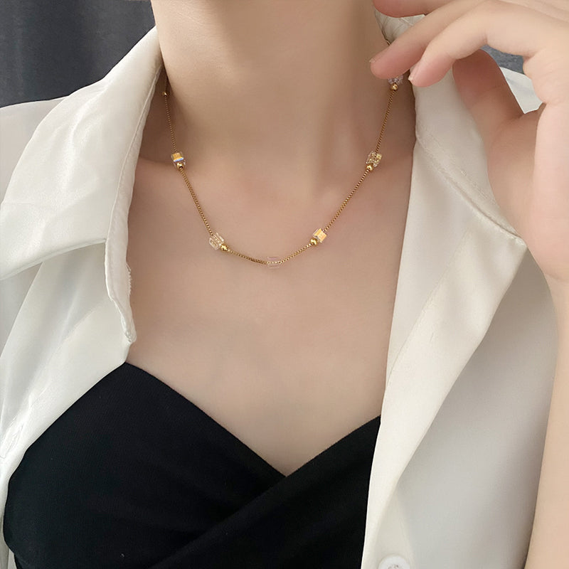 Avtoit | Niche Design Crystal Bead Necklace