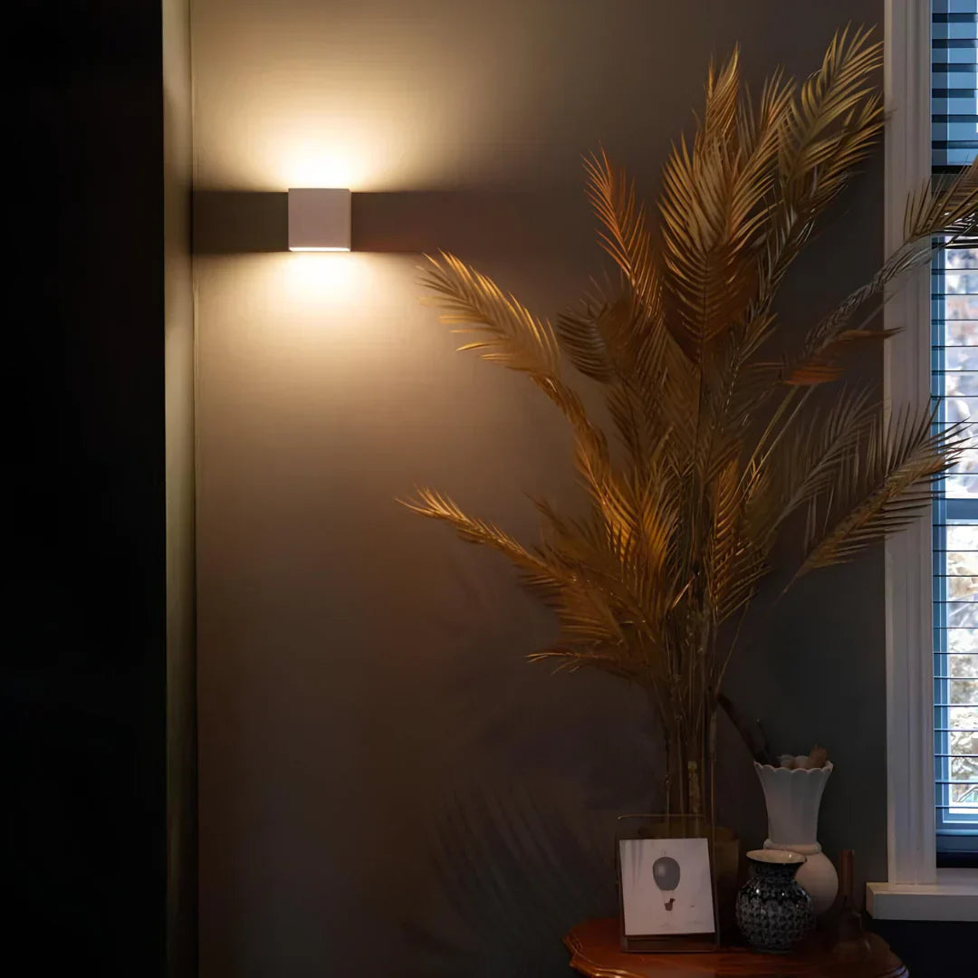 Avtoit | Luxe Wireless Rechargeable Wall Light – Motion Sensor & Warm LED Lighting (2700K)