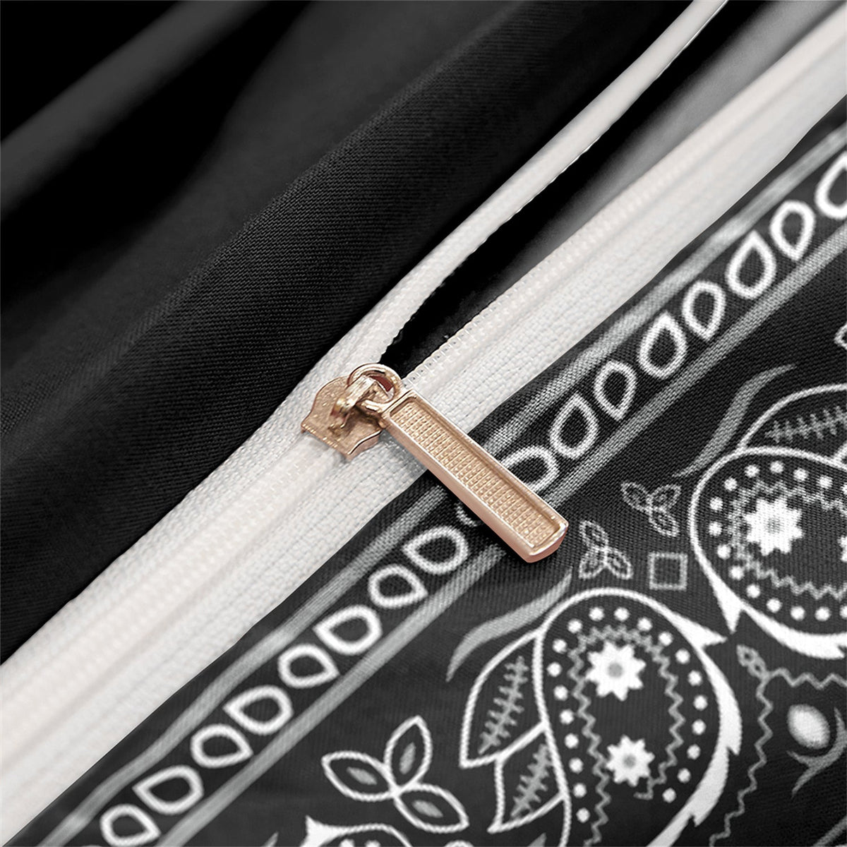 Avtoit | PaisleyAura - Floral Mandala Bedding Set