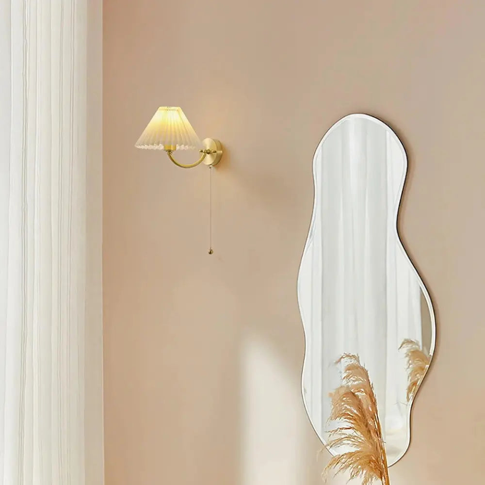 Avtoit | GoldenAura - Elegant Wall Light