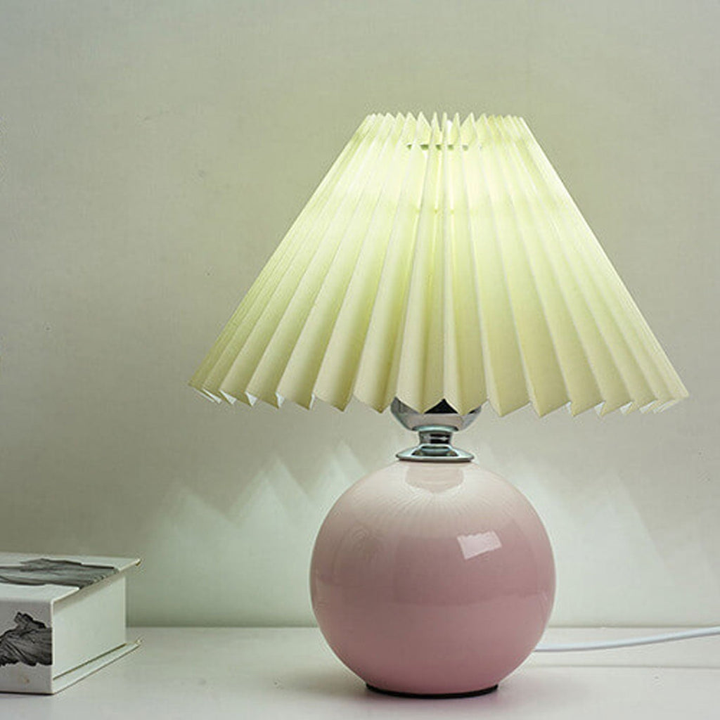 Avtoit | Nordic minimalist 1-light table lamp made of ceramic with pleats