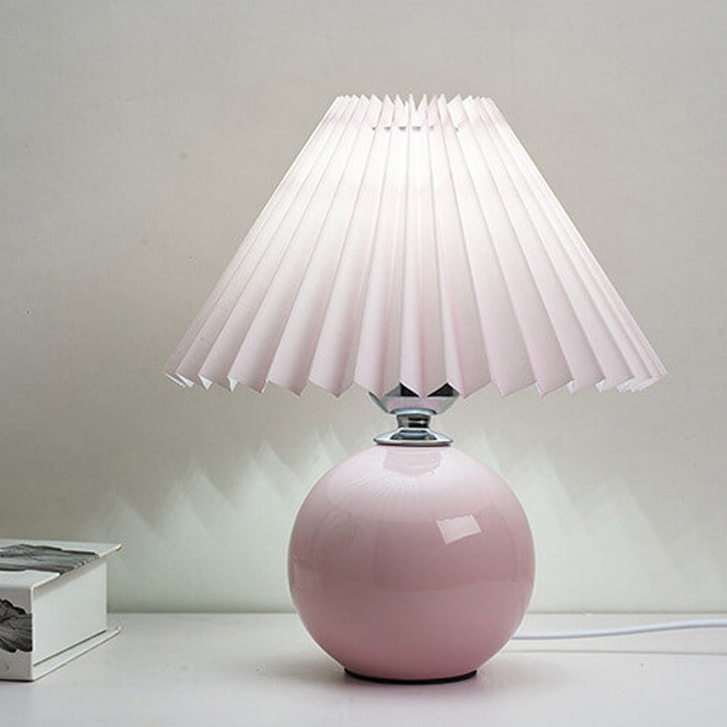 Avtoit | Nordic minimalist 1-light table lamp made of ceramic with pleats