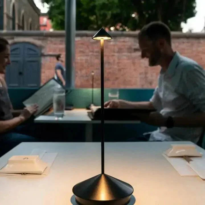 Avtoit | BeamLuxe - Sleek Wireless Table Light