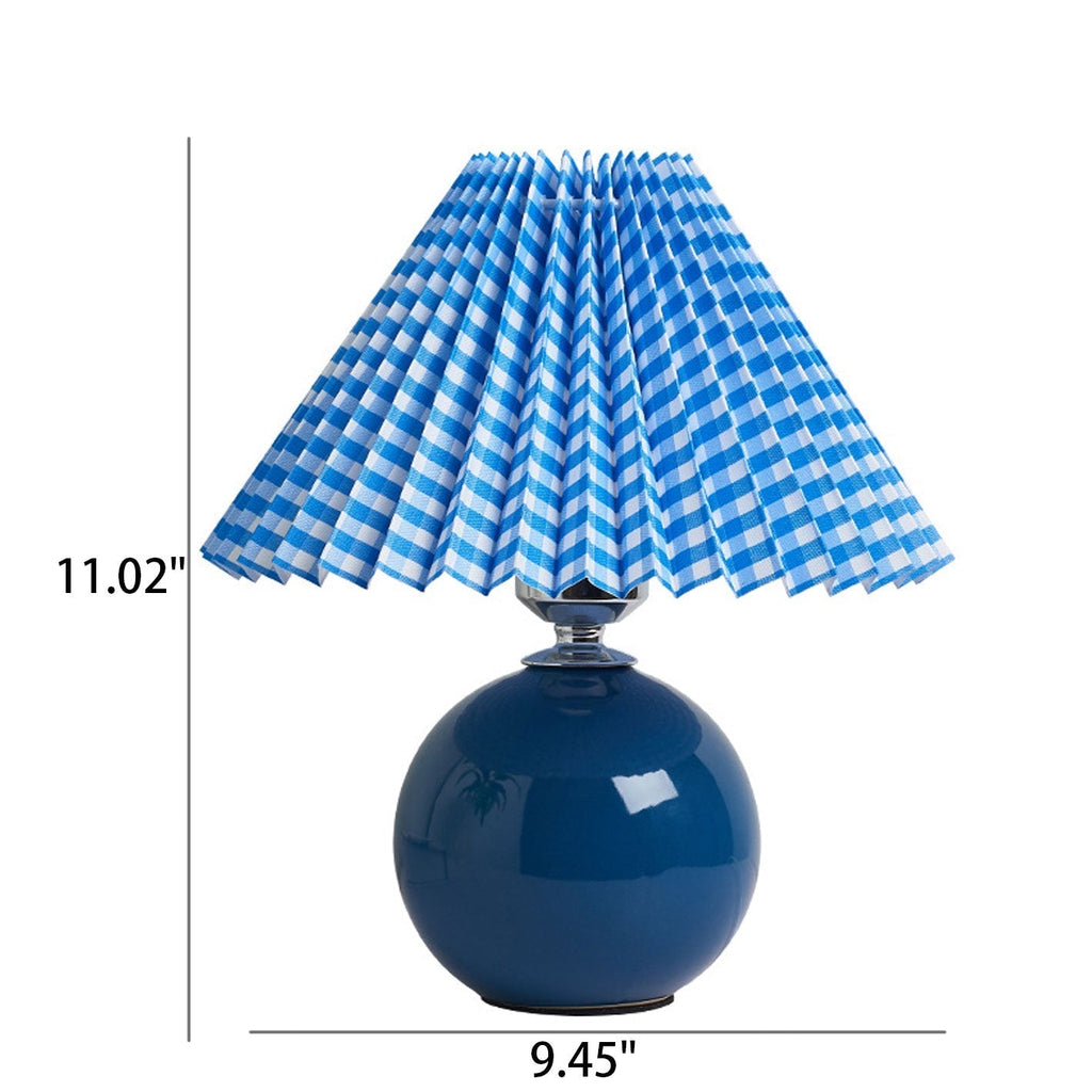 Avtoit | Nordic minimalist 1-light table lamp made of ceramic with pleats