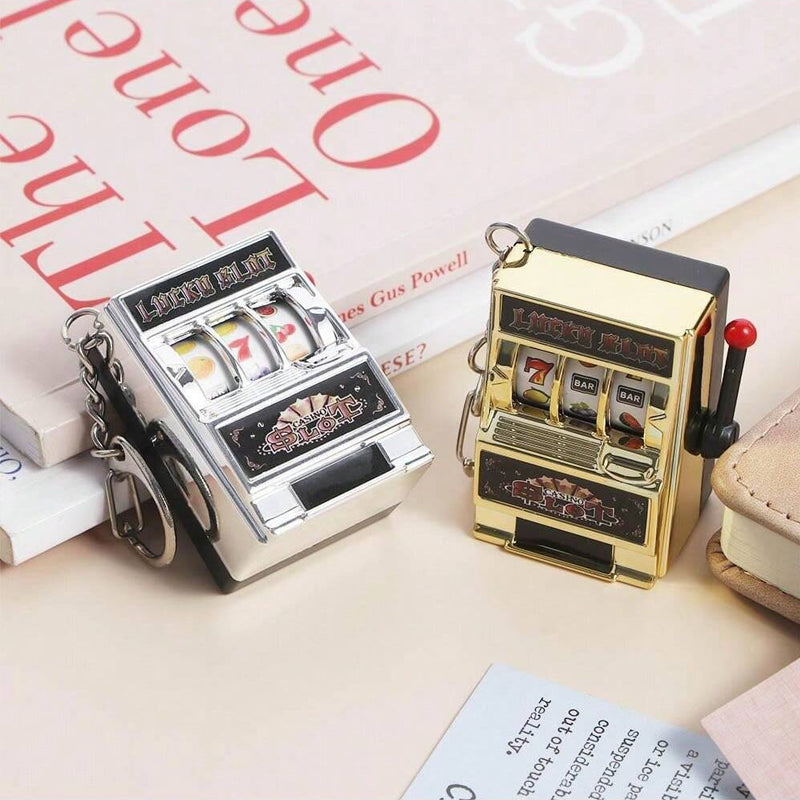 Avtoit | Keychain designed as a slot machine