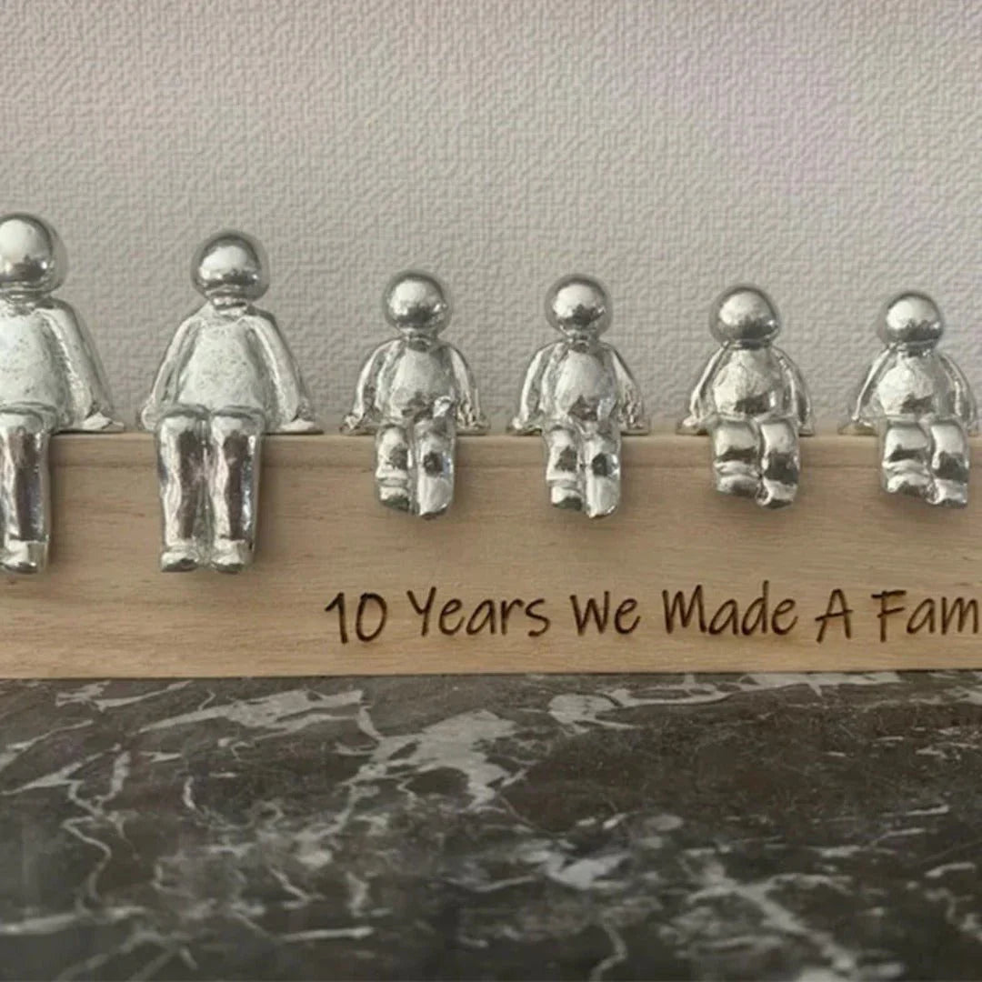 Avtoit | Timeless Family Sculpture