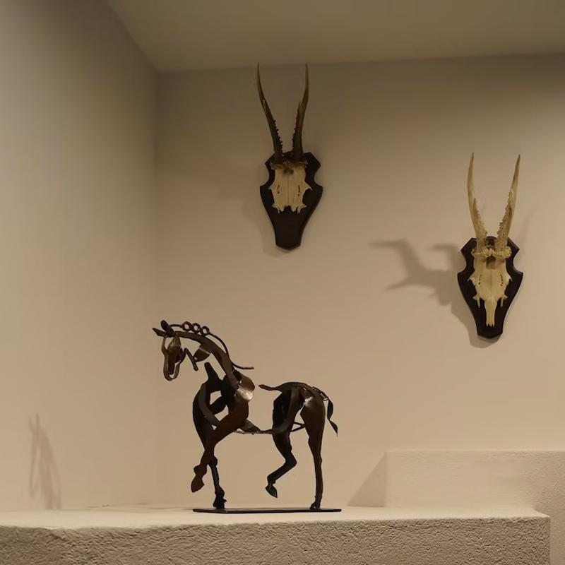 Avtoit | Handcrafted Metal Horse Sculpture "Adonis"
