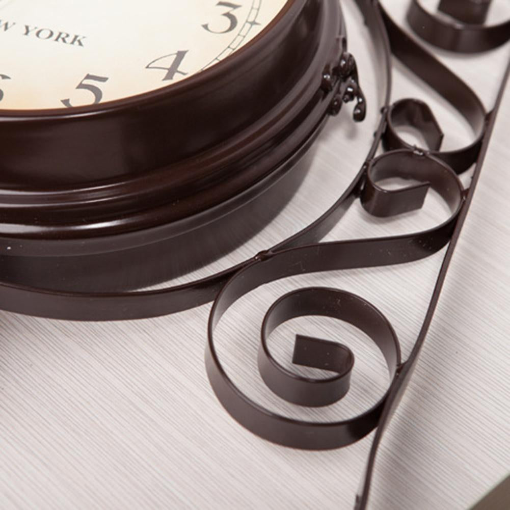 Avtoit | UrbanRetro - New Yorker Vintage Wall Clock