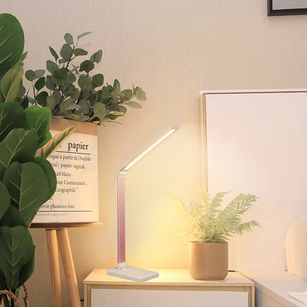 Avtoit | Nordic Creative Foldable Touch Dimmable LED Desk Lamp