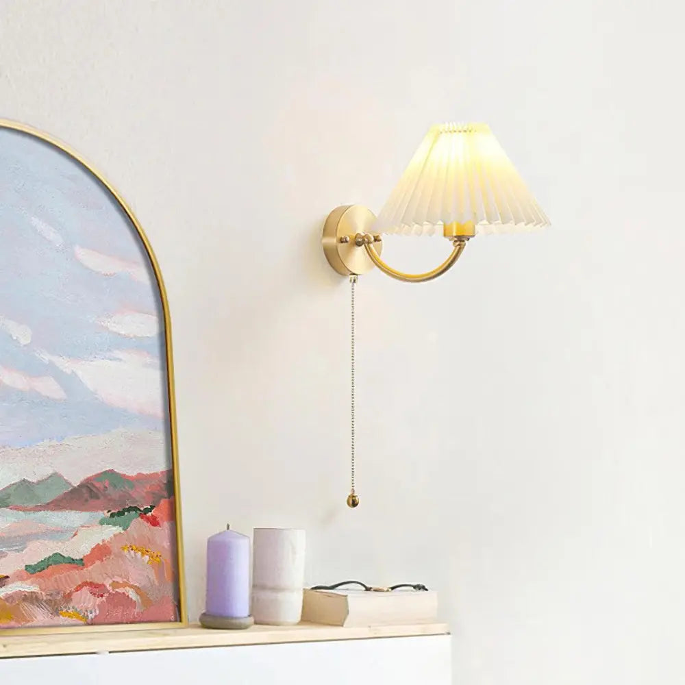 Avtoit | GoldenAura - Elegant Wall Light