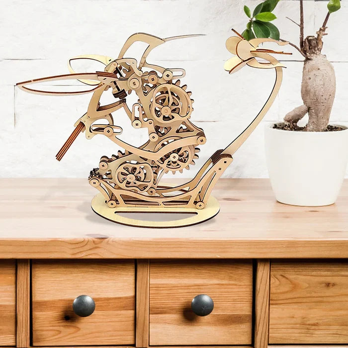 Avtoit | Wood kinetic hummingbird sculpture