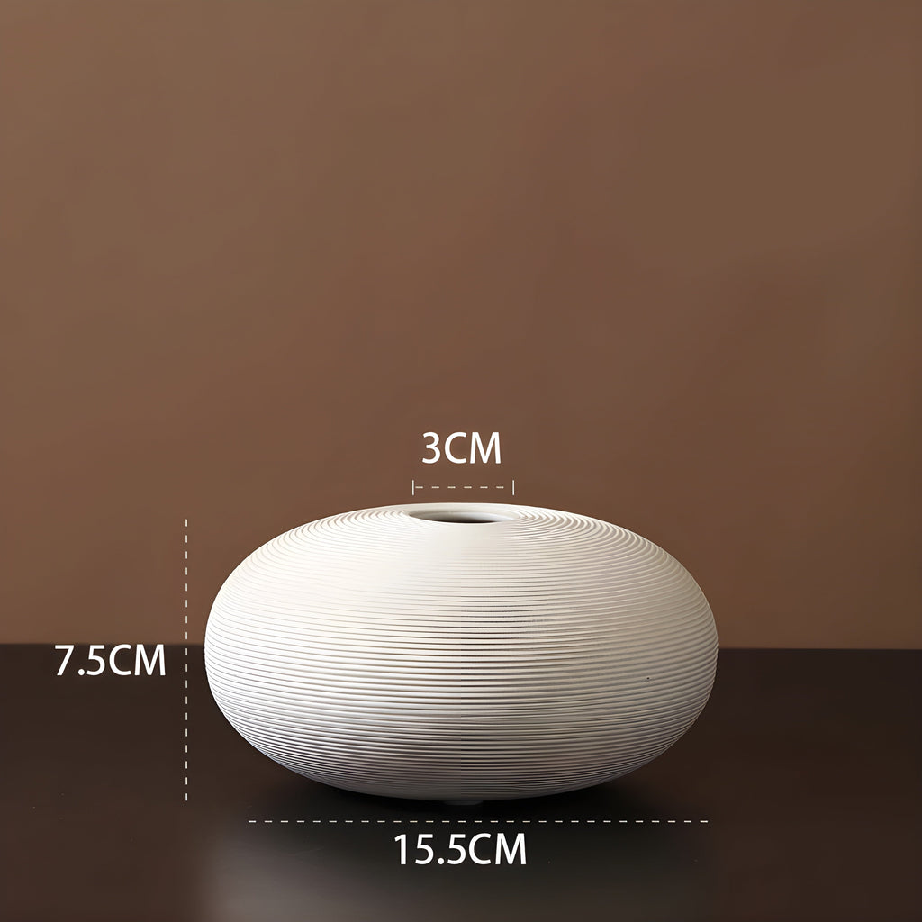 Avtoit | Minimalistic Handcrafted Ceramic Zen Vase