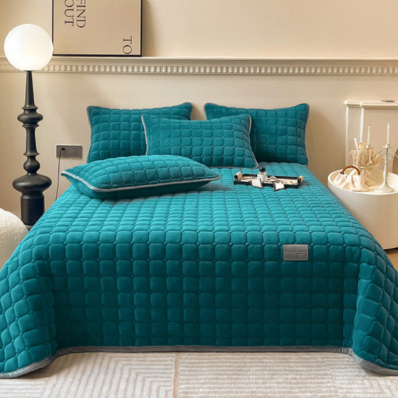 Avtoit | Modern Soft Throw Blanket with Square Texture – Stylish Fluffy Bed & Sofa Cover