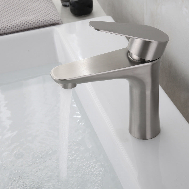 Avtoit | Round Single-Handle Bathroom Faucet Single Hole Sink Faucet in Chrome