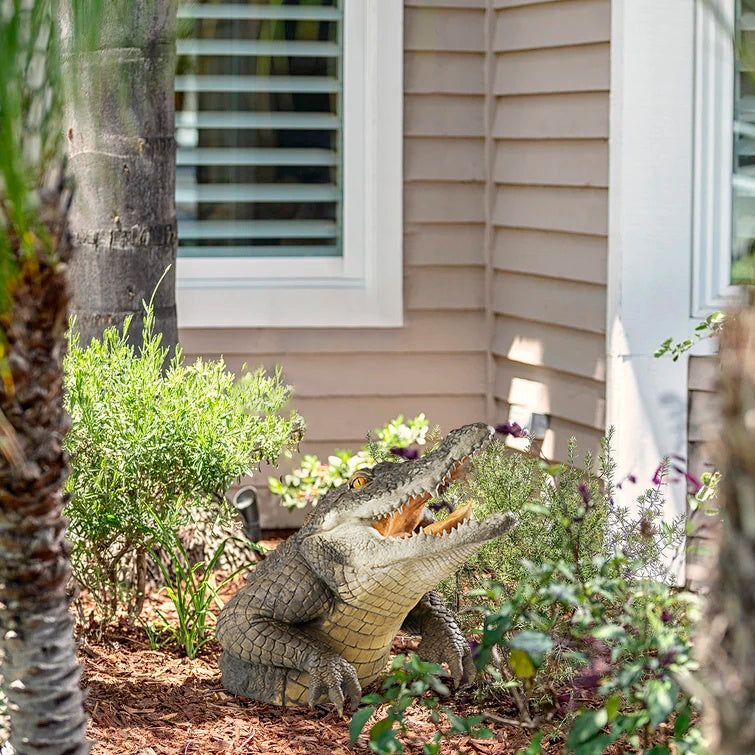 Avtoit | Garden Swamp Gator Statue
