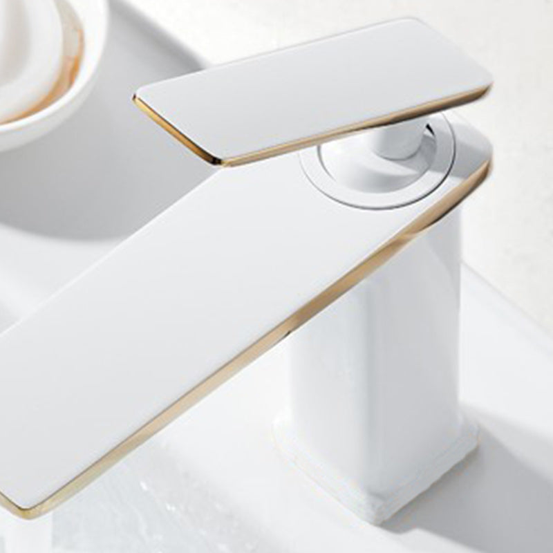 Avtoit | Single Hole Sink Faucet 6.69" H Modern Luxury Sink Faucet