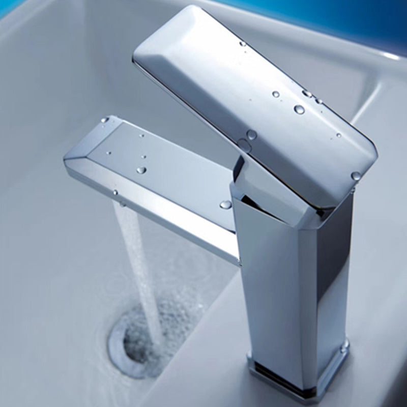 Avtoit | Single Hole Faucet 6.69" H Modern Low Arc Bathroom Faucet