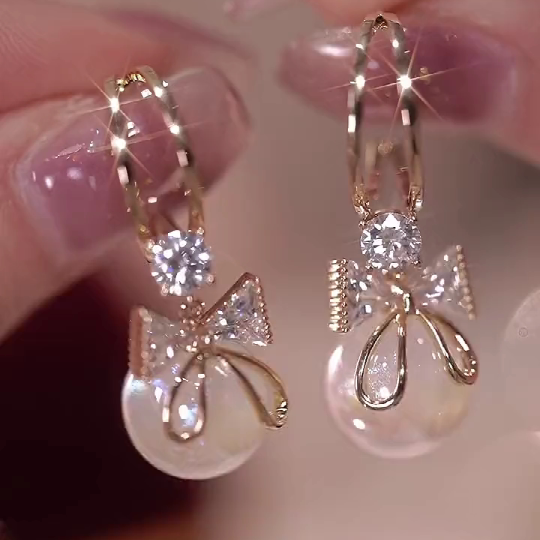 Avtoit | Bow Pearl Earrings