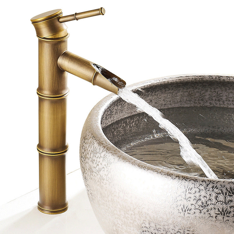 Avtoit | Country style single hole basin faucet with a lever handle