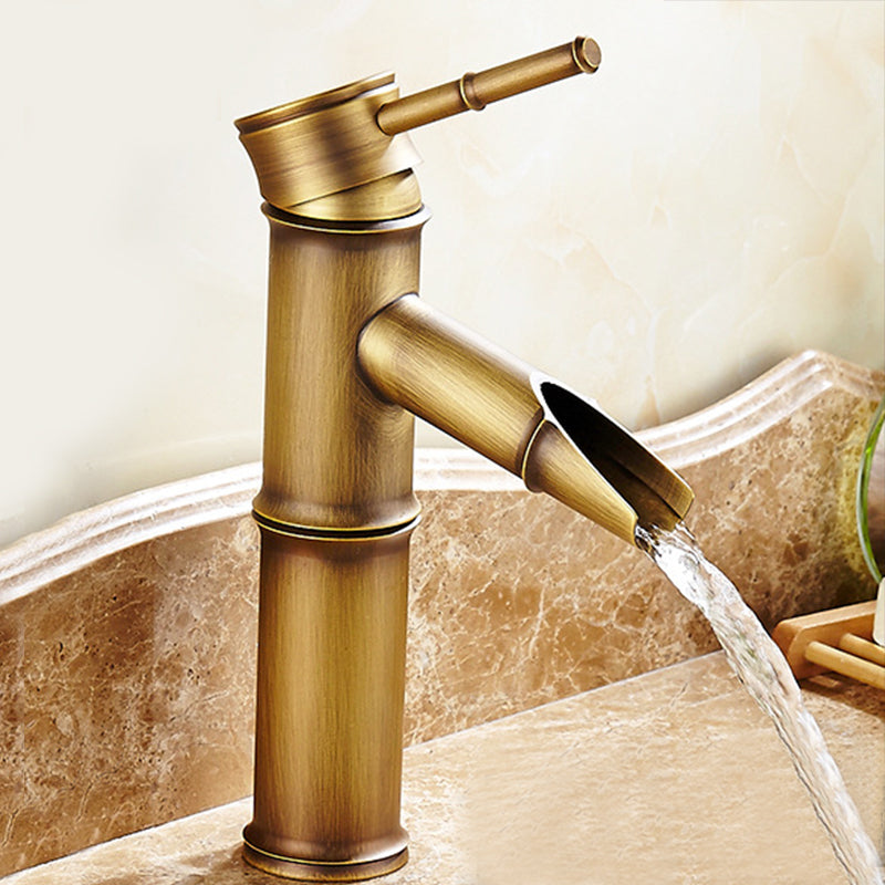 Avtoit | Country style single hole basin faucet with a lever handle