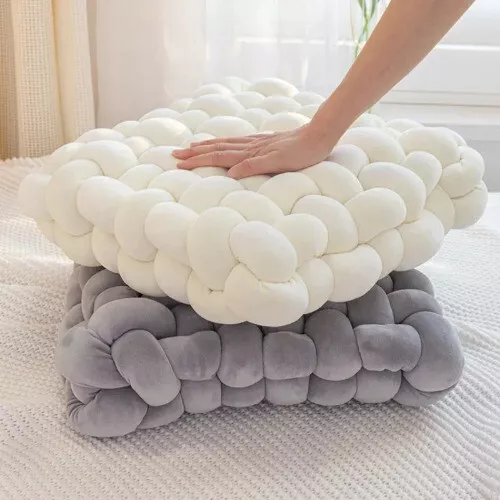 Avtoit | Knot Pillow