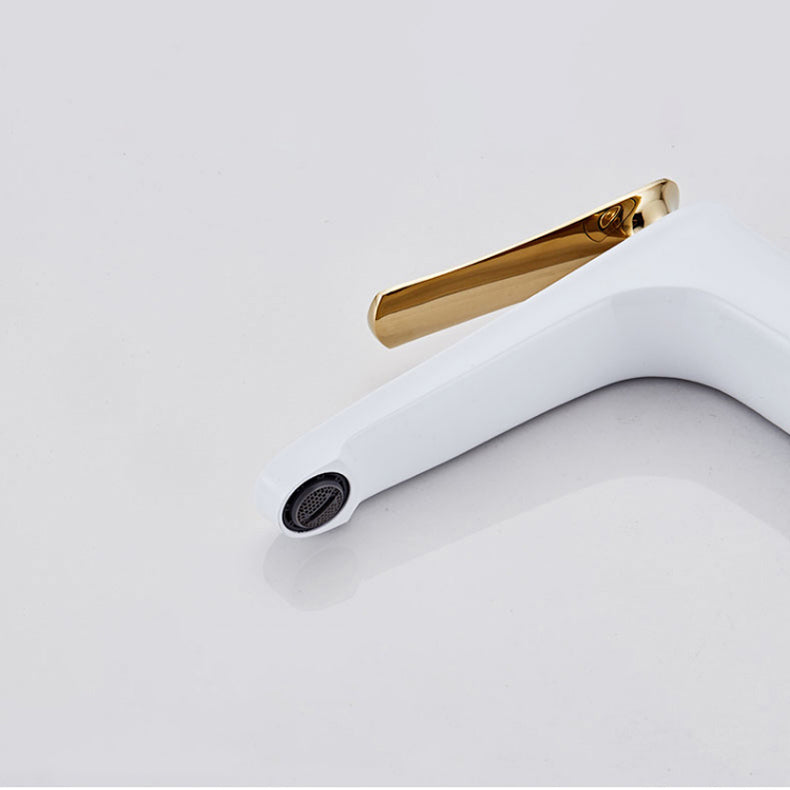 Avtoit | Luxury 1 Handle Sink Bathroom Faucet Round Brass Sink Faucet with Water Hose