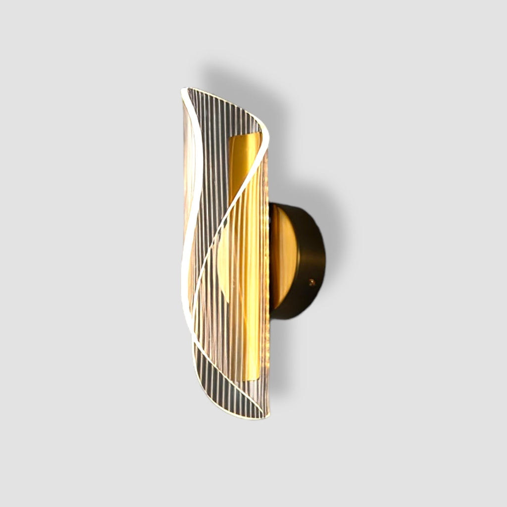 Avtoit | CrystalAura – Sparkling Crystal Wall Light for Glamorous Touch