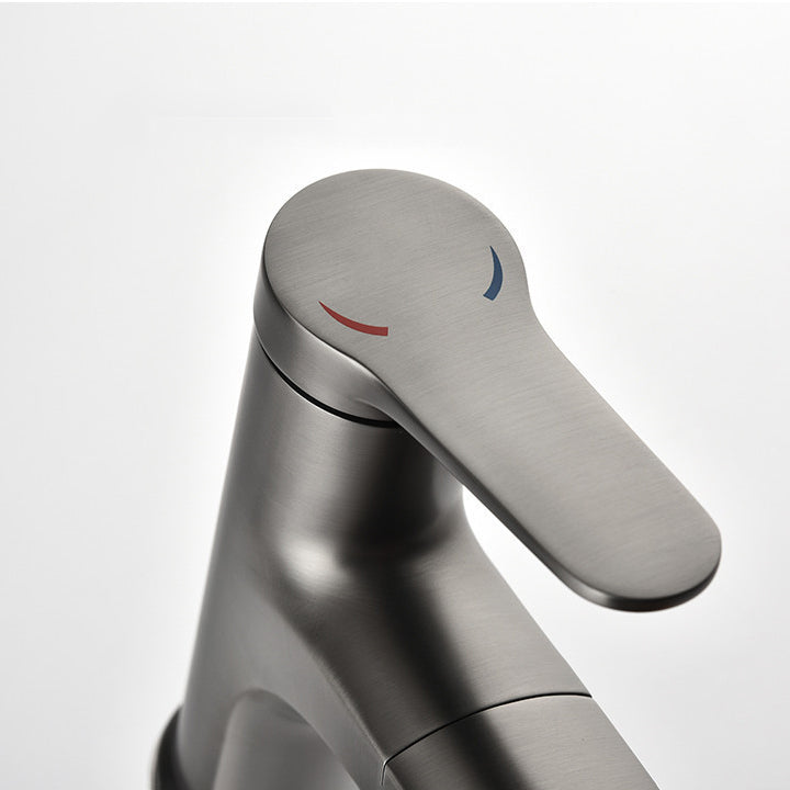 Avtoit | Round Modern Basin Mixer Faucet Pull-Out Single Hole Basin Tap