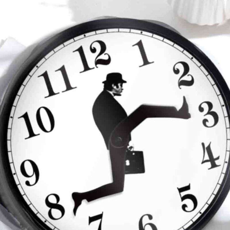 Avtoit | Ministry of Stupid Walks Clock