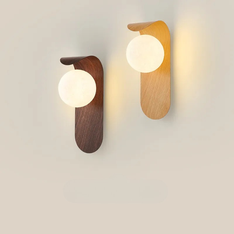 Avtoit | LuxeWood – Chic Walnut Wall Lamp for Unique Ambiances