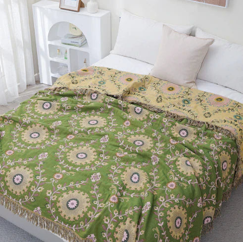 Avtoit | Reversible Scandinavian Blanket with Bird Design