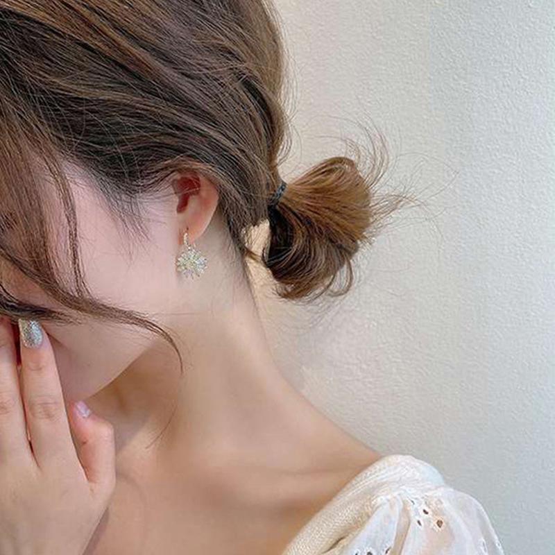 Avtoit | Vintage Flower Pendant Earrings