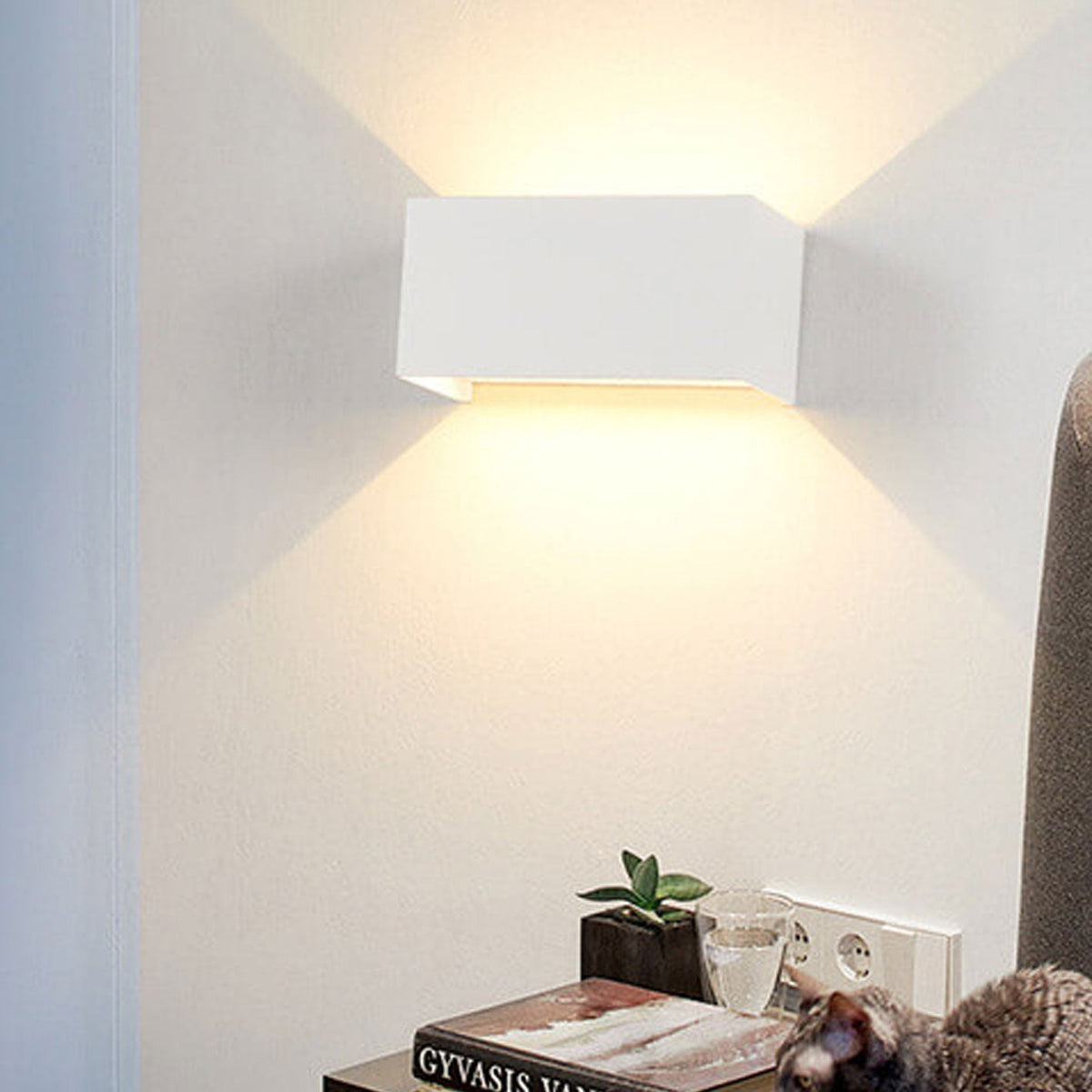 Avtoit | Modern waterproof rectangular LED wall light for outdoor use with up and down lighting