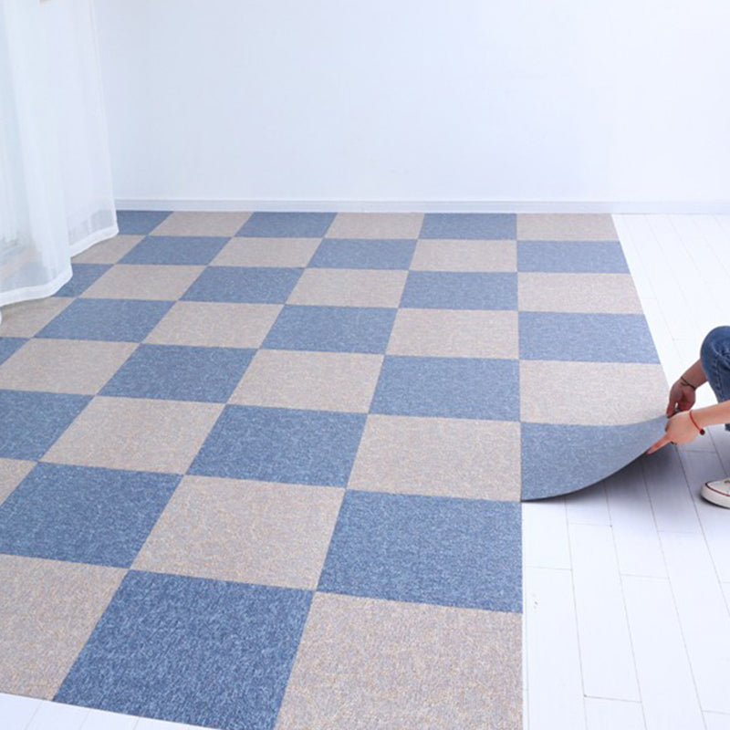 Avtoit | Scratch-resistant plastic floor tiles with straight edge for peeling and sticking