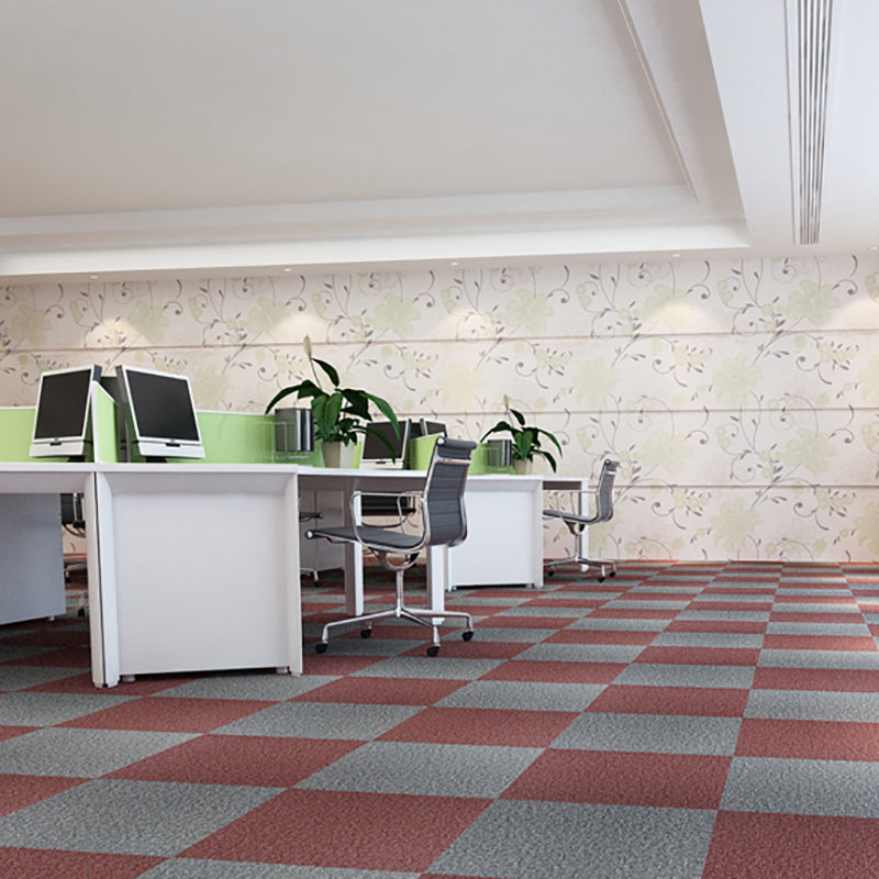 Avtoit | Scratch-resistant plastic floor tiles with straight edge for peeling and sticking