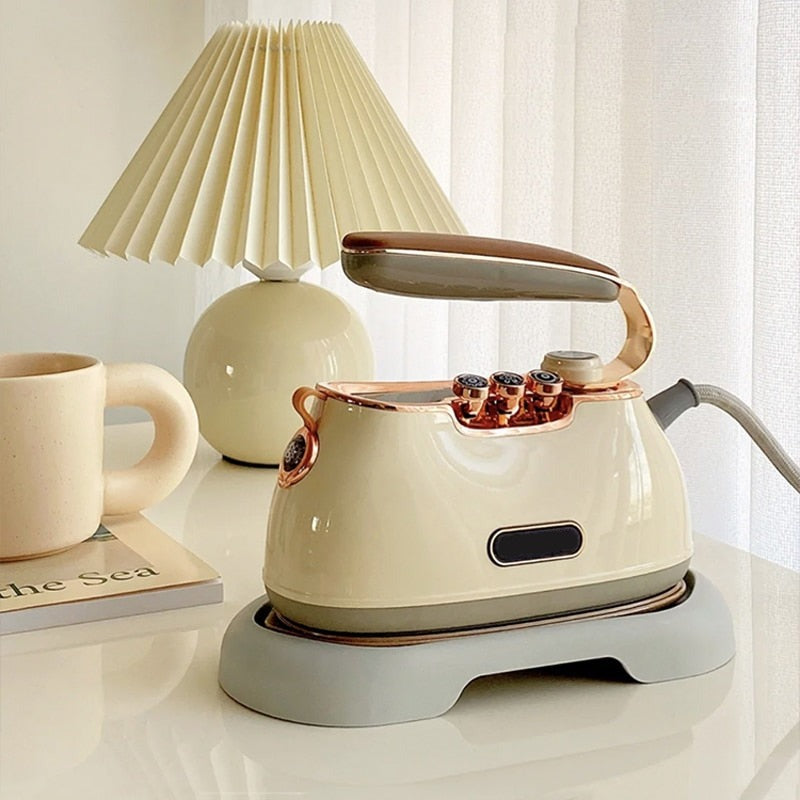Avtoit | Retro Portable Handheld Steam Iron