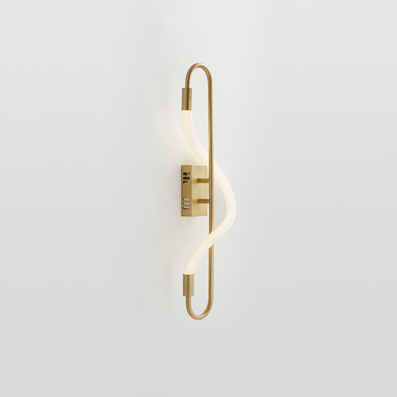 Avtoit | Simple LED wall lighting ideas Gold finish rectangular wall light with tube acrylic diffuser