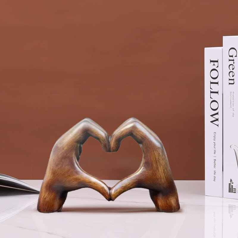 Avtoit | Heart Statue