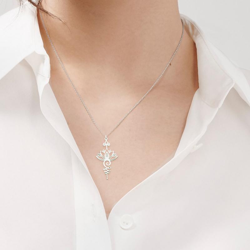 Avtoit | Stylish Lotus Necklace
