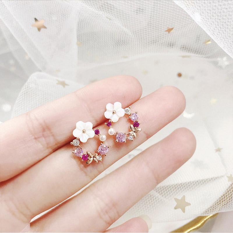 Avtoit | Flower Pearl Earrings