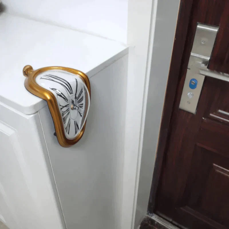 Avtoit | Melting Time Warp Clock
