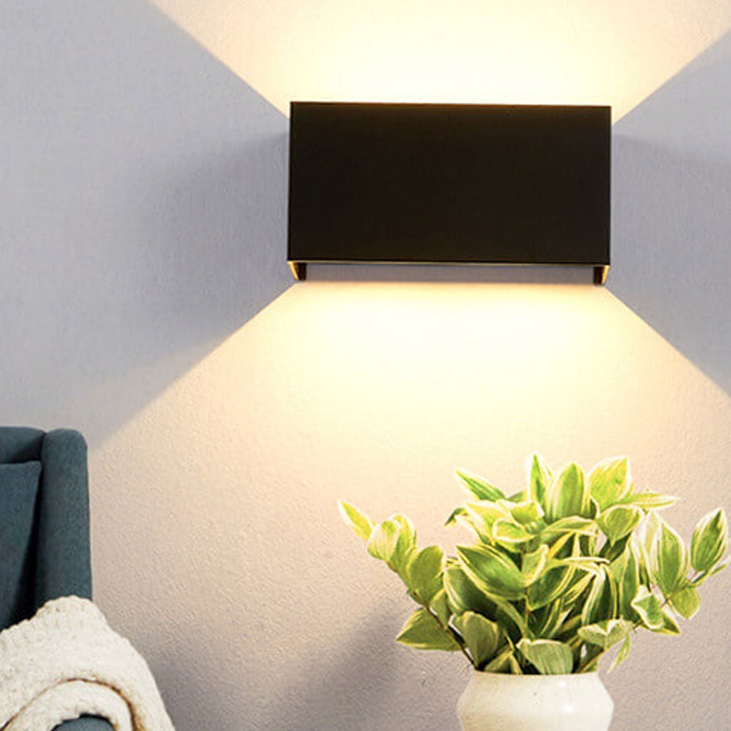 Avtoit | Modern waterproof rectangular LED wall light for outdoor use with up and down lighting
