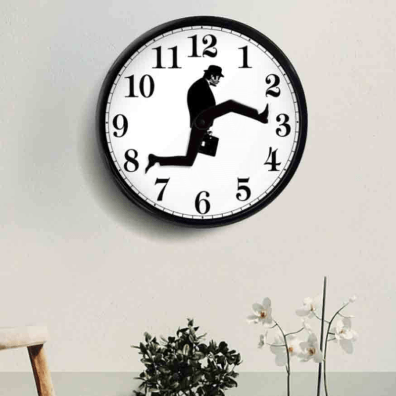 Avtoit | Ministry of Stupid Walks Clock