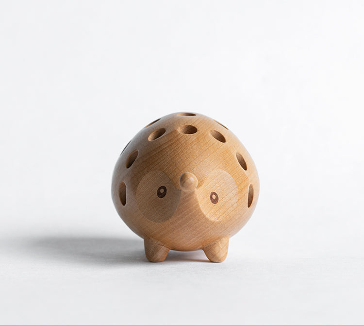 Avtoit | Wood Creative Small Hedgehog Pencil Holder, Good Gift for Your Family or friends