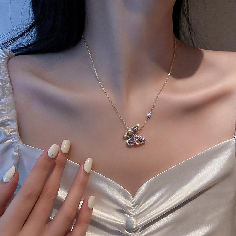 Avtoit | Hollow Butterfly Necklace