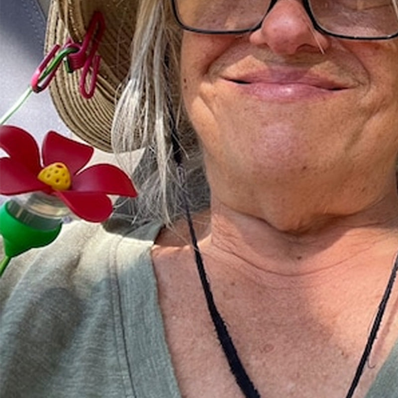 Avtoit | Hat Clip Hummingbird Feeder