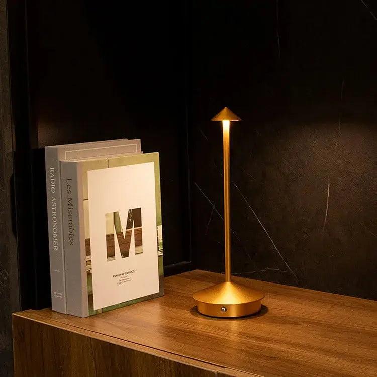 Avtoit | BeamLuxe - Sleek Wireless Table Light